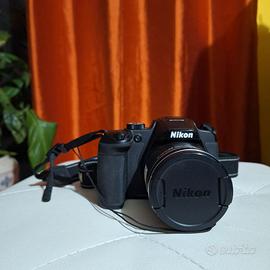 Nikon Coolpix B700
