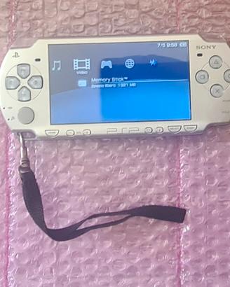 PSP Slim 2004 Bianca con alimentatore originale