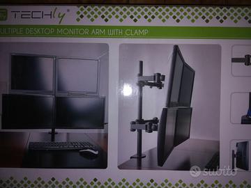 Supporto da scrivania per 4 monitor.