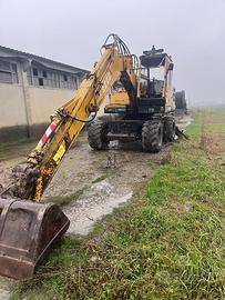 Escavatore scavatore laltesi 222G