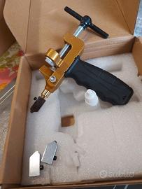 Taglia vetro e piastrelle