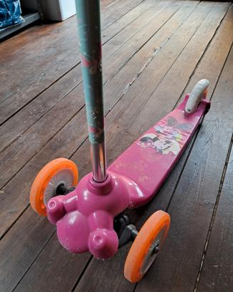 Monopattino tre ruote