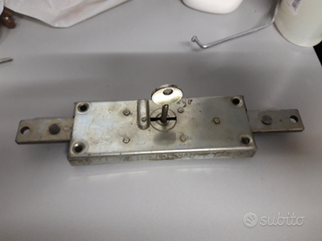 Serratura garage cantina