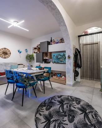 Villetta a schiera libero su tre lati