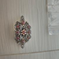 spilla antica tema floreale 