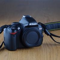 NIKON D3000 body reflex