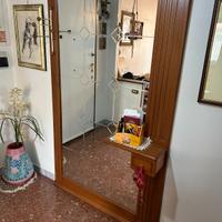 specchio con svuotatasche da ingresso