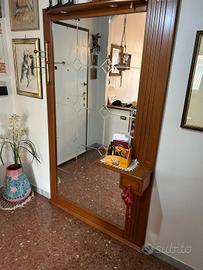 specchio con svuotatasche da ingresso