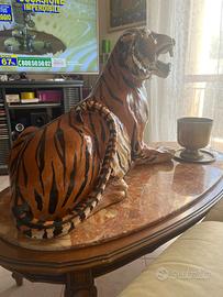 Tigre in ceramica bianca smaltata