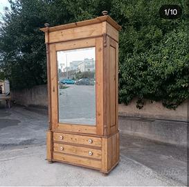 armadio antico in legno 