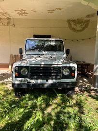Land rover defender
