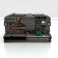 Scatola fusibili distributore corrente anteriore b