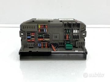 Scatola fusibili distributore corrente anteriore b