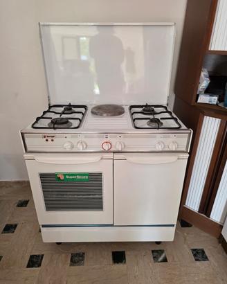 Cucina a Gas Tecnogas  90 x 60  Forno Elettrico