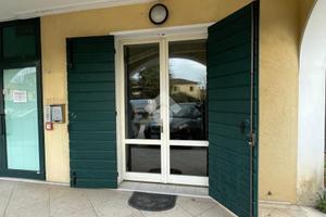 NEGOZIO A PONZANO VENETO