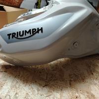 Serbatoio Triumph  Tiger 900 GT bianco
