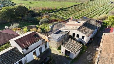 Cascina/Casale - Roccella Valdemone