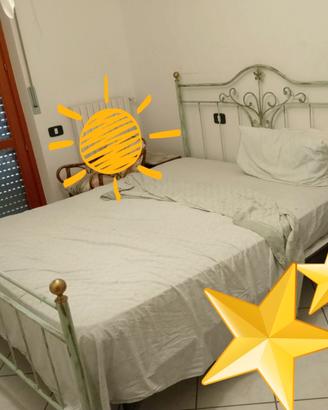 Delizioso letto in ferro battuto 1 piazza e mezza