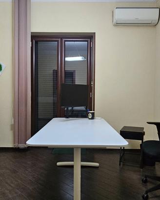 Arredo ufficio - scrivania sedia armadio cassetto