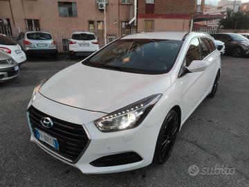 SUPER!Hyundai i40 Wagon 1.7 CRDi 141 CV 7DCT Style