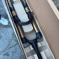 FOX 38 Grip X2 factory kashima 2026