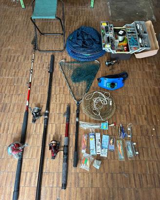 Canne da pesca vari tipi compreso attrezzatura