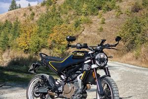 Husqvarna svartpilen 401