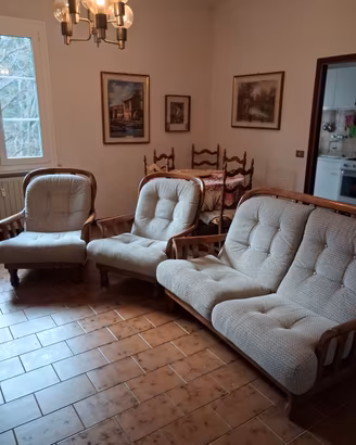 Divano e due poltrone