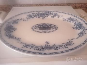 Piatto ovale ceramica antica Laveno bianco e blu