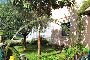Villa di 185 m² con 5 locali e box auto a Massa Lo