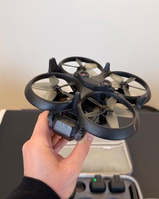 DJI Avata V1 + Goggles 2 + RC2 + 3 Batterie + Hub
