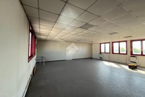 CAPANNONE A SANTO STEFANO DI MAGRA