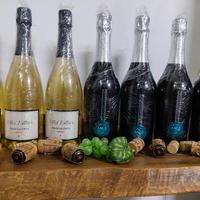 totale bottiglie 26 per 6 euro a bottiglia,