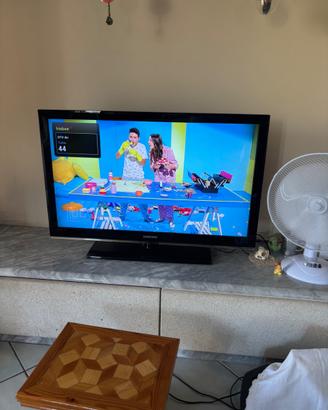 Televisione Samsung HDTV 1080 100cm