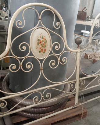 Letto in ferro 