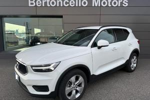 VOLVO XC40 T3 1.5 163cv Geartronic Momentum Core