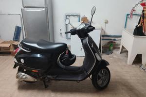 Vespa lx