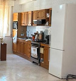Cucina completa in legno massello