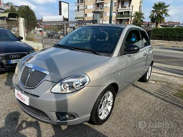 Lancia Ypsilon 1.2 69 CV Unyca