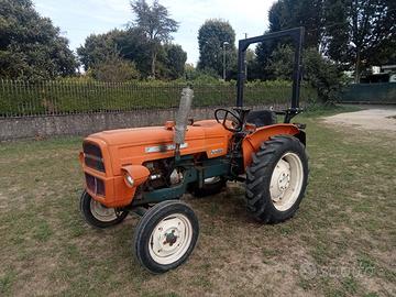 Trattore FIAT 215 R Frutteto