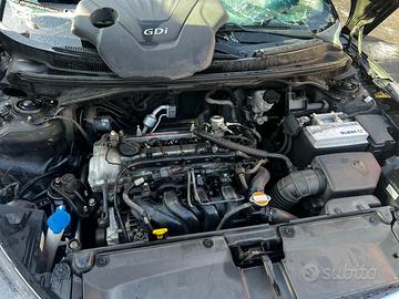 MOTORE E CAMBIO MANUALE G4FD 103KW