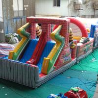 Percorso gonfiabile gigante per bambini