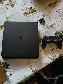 PS4 + Controller