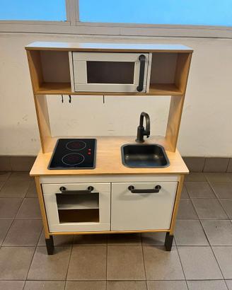 Cucina giocattolo IKEA DUKTIG + set accessori