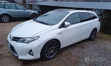 TOYOTA Auris TS Lounge