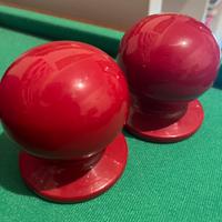 Coppia di pomelli rossi vintage