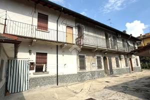 CASA DI CORTE A LEGNANO