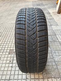 Gomme Pirelli Winter  225/50/R18 95H Run Flat 2024