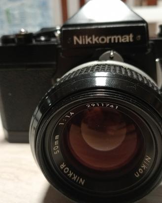 Nikon Nikkormat Ft2 con 50 1.4