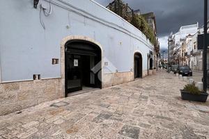 NEGOZIO A CASAMASSIMA